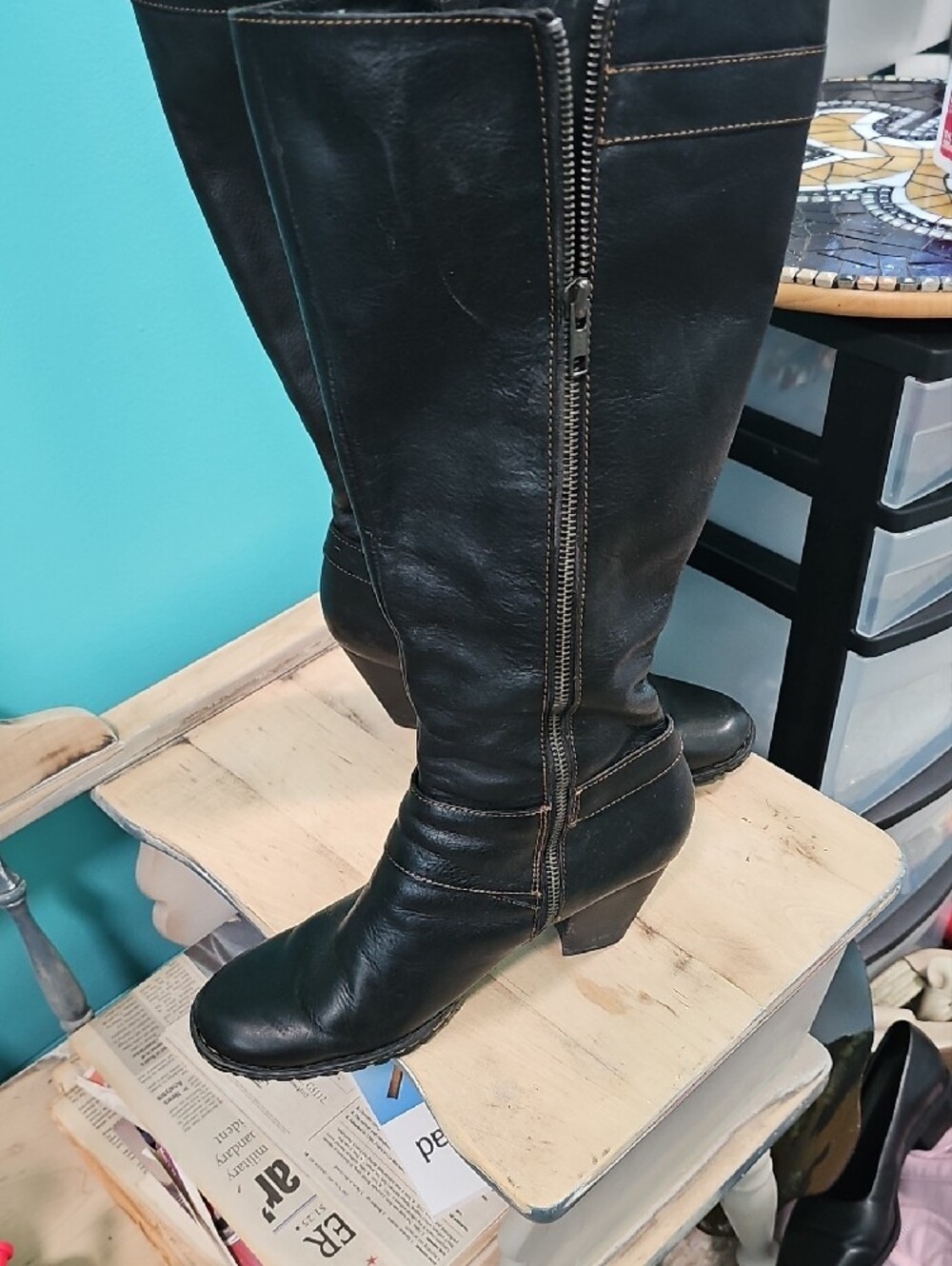 Born Size US 9 Classic Tall Dark Brown Leather Dress Boots - Picture 4 of 10